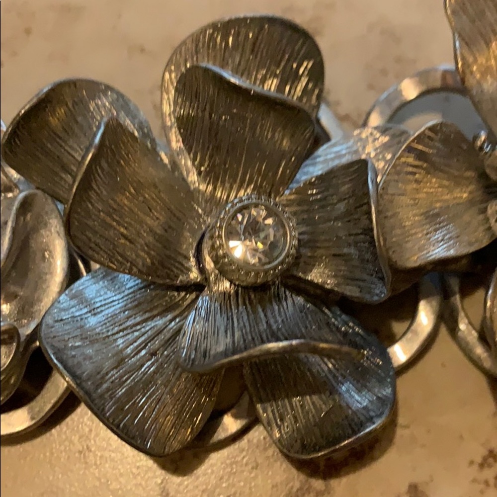 Gorgeous flower 🌸 bracelet by Jessica Simpson